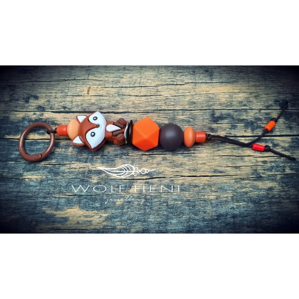 WOLF HENI BEREK kulcstartó, kézműves ékszer és táskadísz