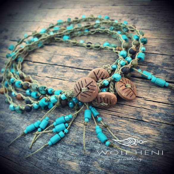 „Kézműves, fémmentes bohém bokalánc afrikai türkizzel és tigrisszem ásványokkal.”