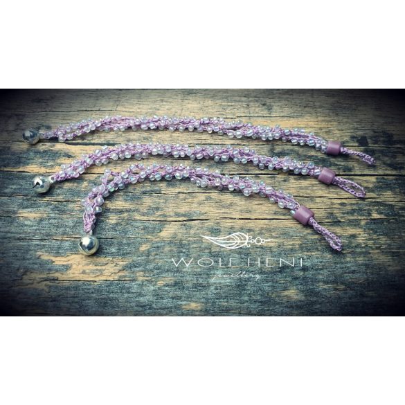 Levendula lila zsinórra horgolt CSILING karkötő áttetsző üveggyöngyökkel