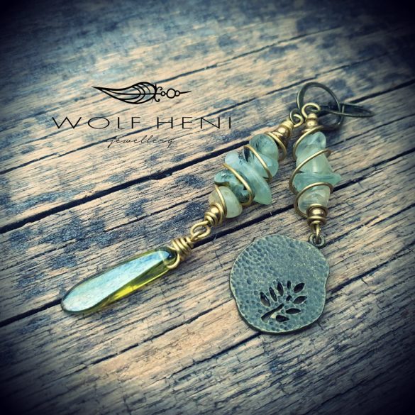 „Wolf Heni Jewellery Páfrány fülbevaló franciakapoccsal”