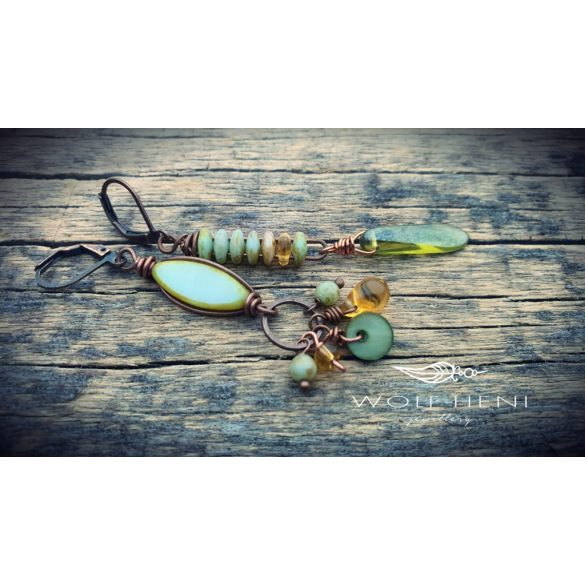 Egyedi ékszer cseh üveggyöngyökből, művészi kompozícióban