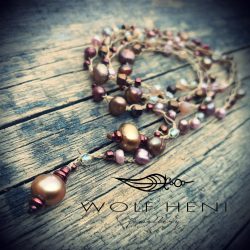 „PEARLITHA kézzel készült igazgyöngyös és üveggyöngyös nyaklánc”