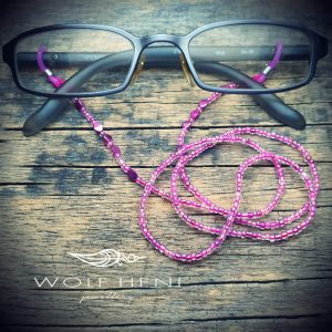  Kézműves rózsaszín-lila gyöngylánc gyerekeknek, játékos hurkokkal és finom részletekkel