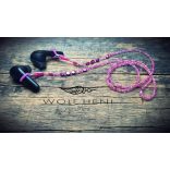  Részletfotó a szemüvegkiegészítő gyöngyeiről és hurkos záródásáról