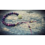 Kigombolt állapotú kézműves sugilit karkötő teljes hosszban