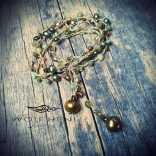 „VERDESSA kézzel készült igazgyöngyös és achátos nyaklánc zöld‑khaki árnyalatokban”